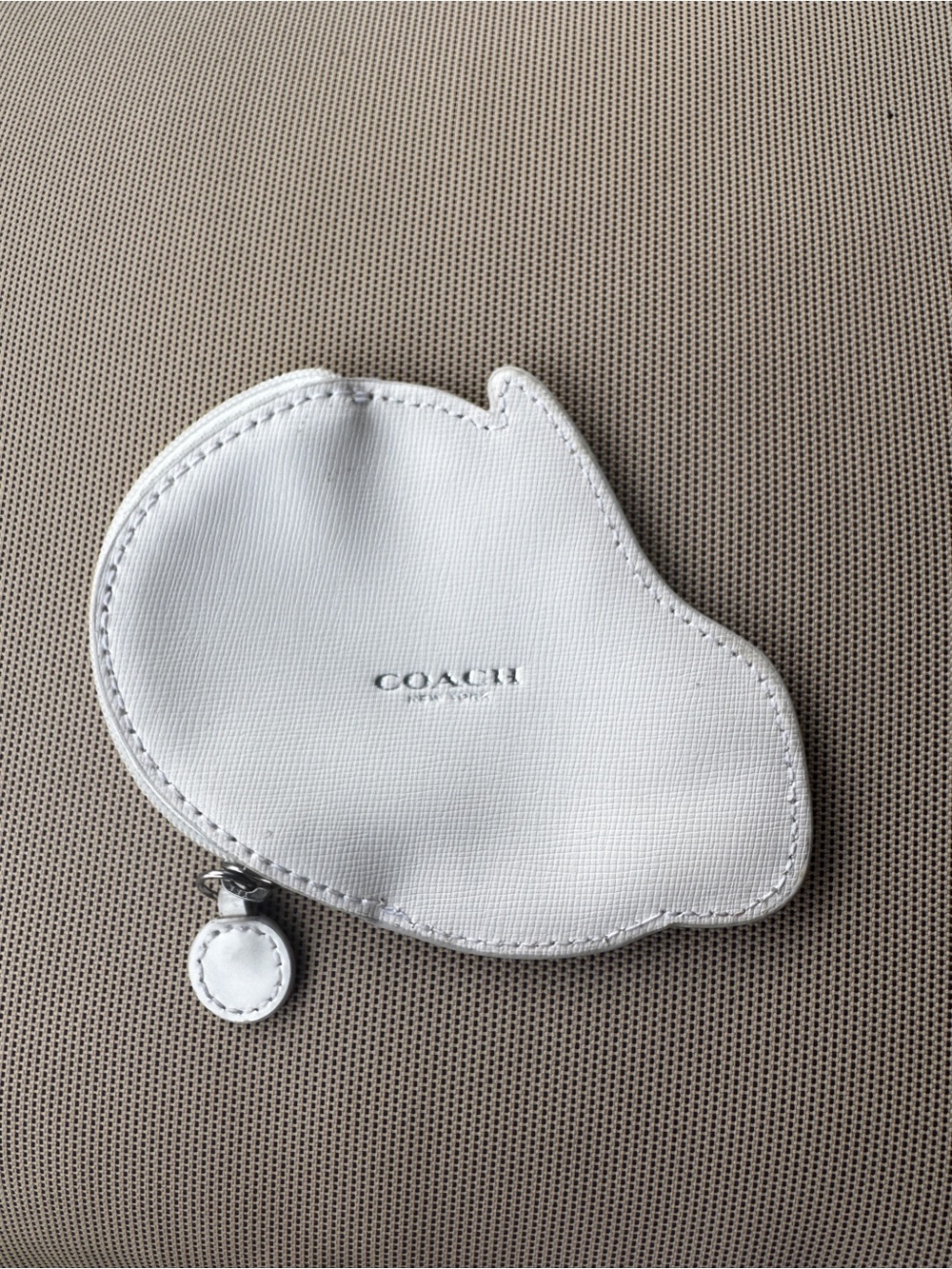 Coach Bunny Rabbit White Leather Coin Purse Wallet Pouch Rare Novelty - Picture 2 of 11